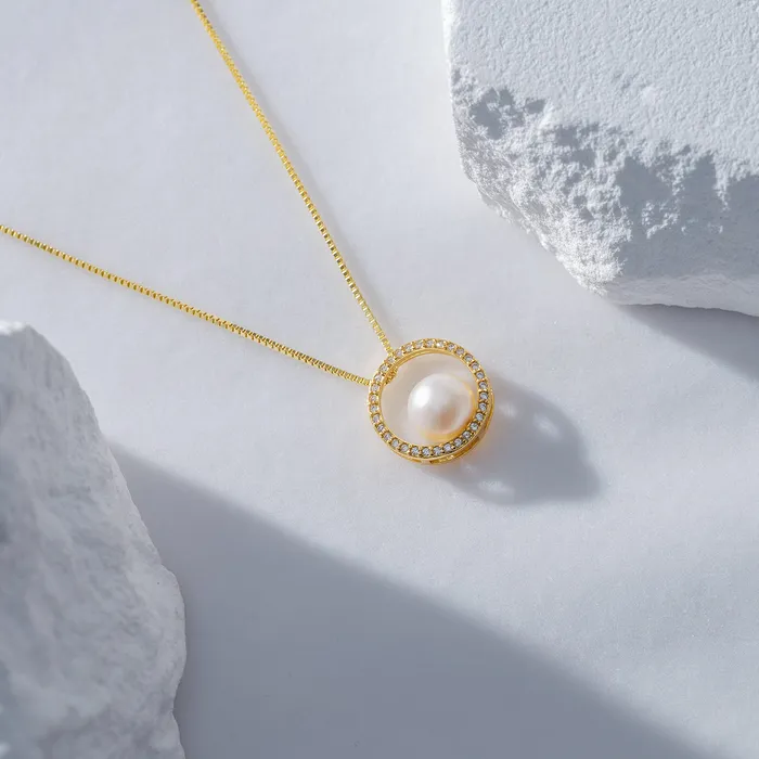 Pearly Lustre Elegant Freshwater Pearl Necklace WN00550 Necklaces