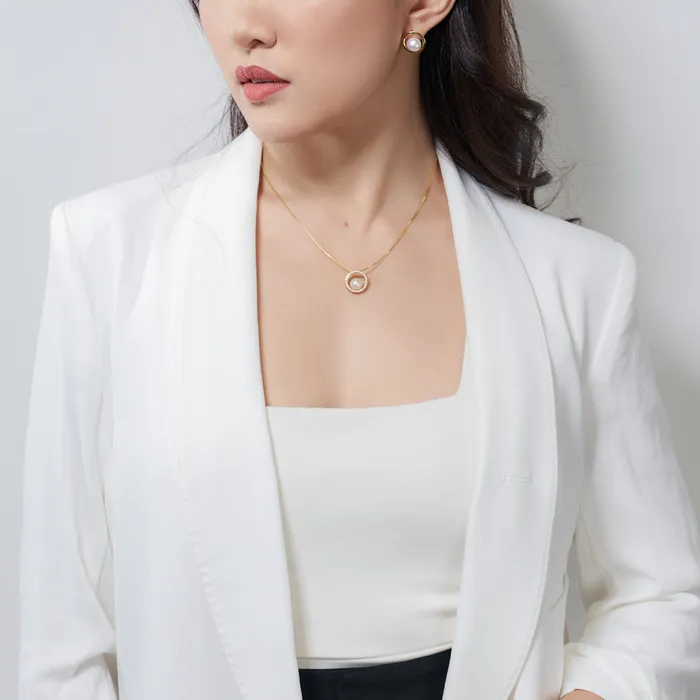 Pearly Lustre Elegant Freshwater Pearl Necklace WN00550 Necklaces