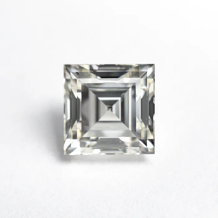 Rings Misfit Diamonds 272ct 741x740x525mm VS2 K Carre Step Cut 2549701 Rings Misfit Diamonds 272ct 741x740x525mm VS2 K Carre Step Cut 2549701