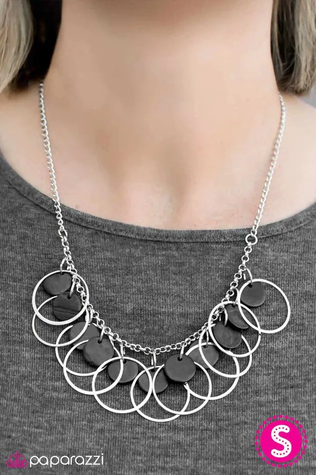 Paparazzi Jewelry Necklaces Paparazzi Necklace All Caught Up Black