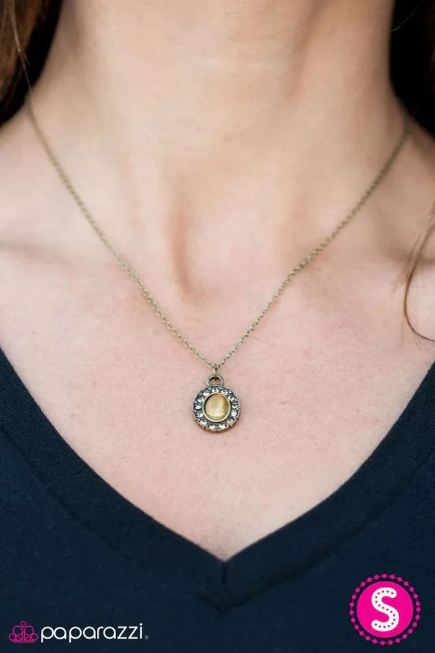 Paparazzi Jewelry Necklaces Paparazzi Necklace Moon Garden Brass