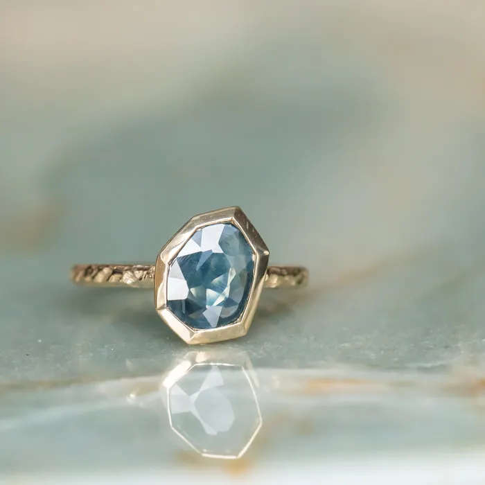 Rings Discovery Gems 154ct Geo Slice TealBlue Sapphire Evergreen Low Profile Bezel Solitaire Ring in 14k Yellow Gold