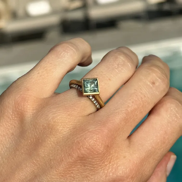 Rings Obsessed Over Gems 217ct Princess Cut Teal Montana Sapphire Contemporary Bezel Set Ring in 18k Yellow Gold