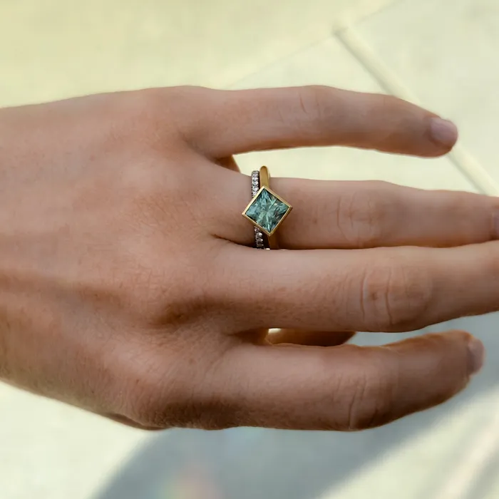 Rings Obsessed Over Gems 217ct Princess Cut Teal Montana Sapphire Contemporary Bezel Set Ring in 18k Yellow Gold