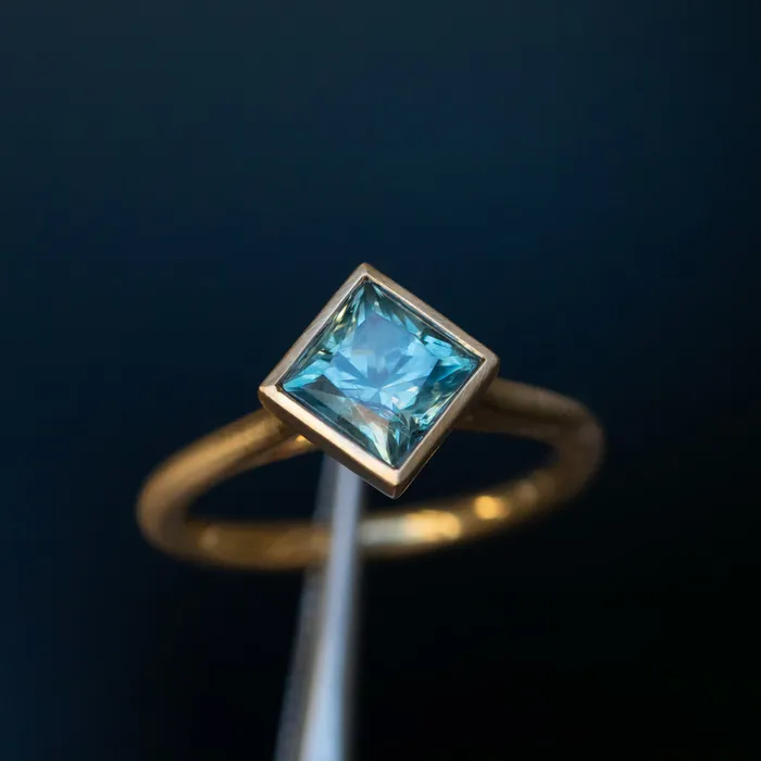 Rings Obsessed Over Gems 217ct Princess Cut Teal Montana Sapphire Contemporary Bezel Set Ring in 18k Yellow Gold